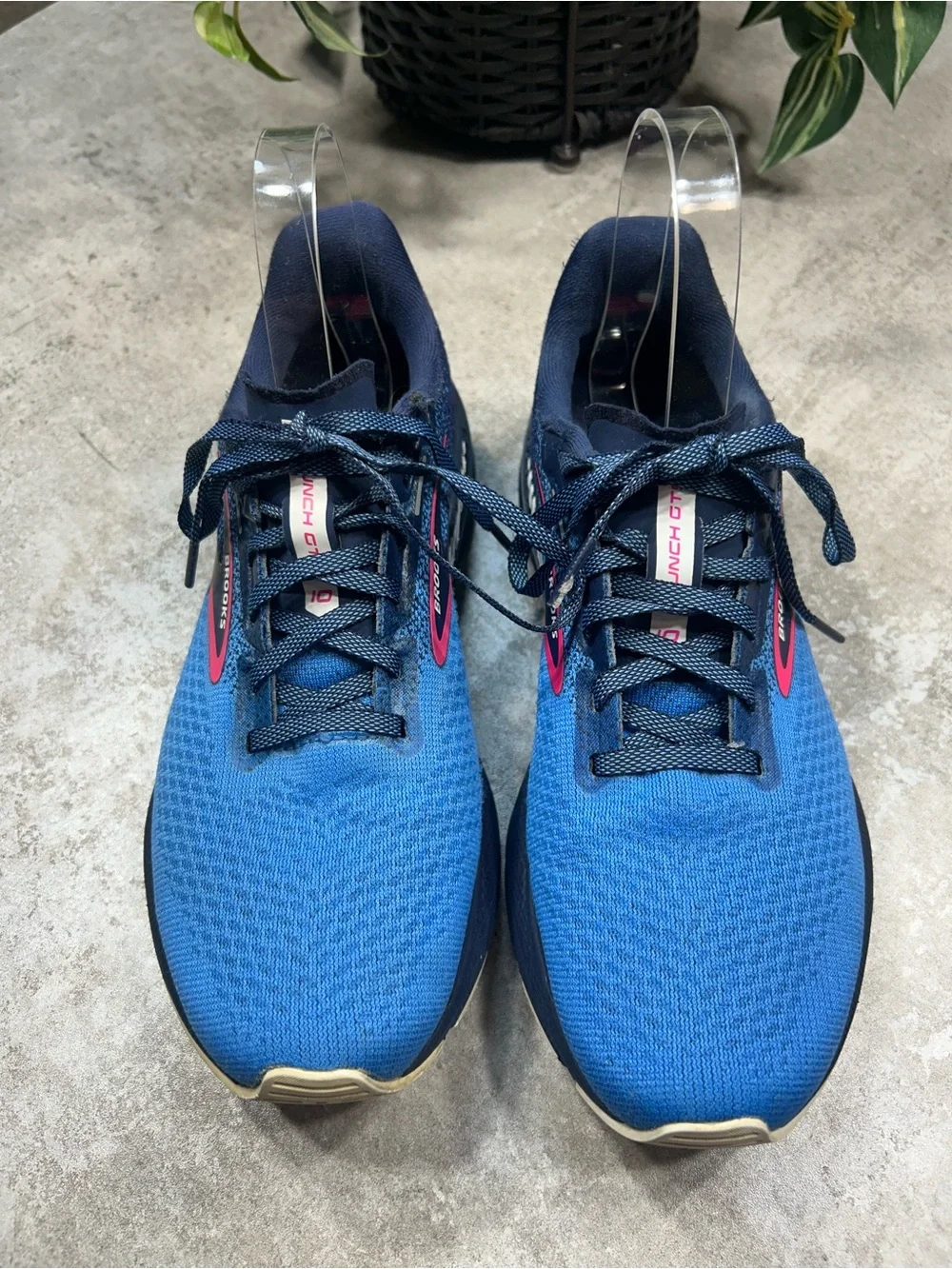 Brooks Launch GTS 10 Women’s Size 8 B Sneaker Shoes Athletic Running Blue, Pink